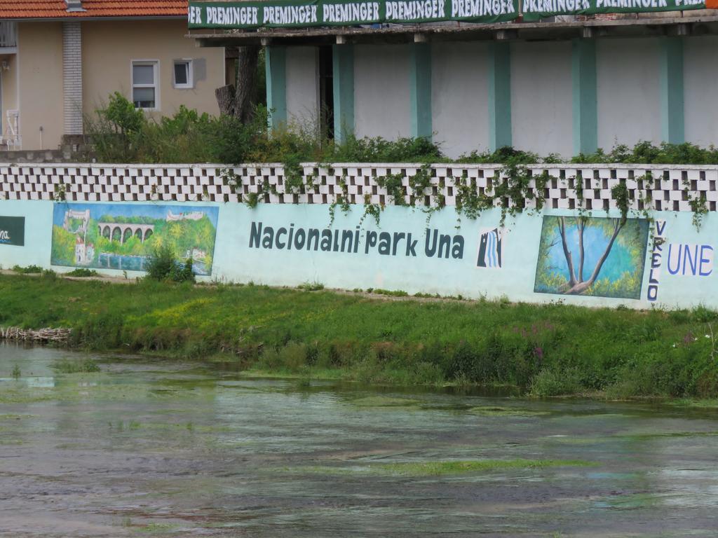 Villa Artemida Kulen Vakuf Exterior foto